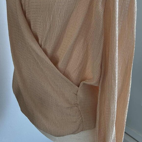 Sézane Paris Rose-Beige Crinkled Gaufré Wrap Blouse with Soft Lustre – EU 38 - Picture 3 of 9